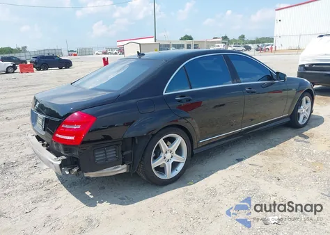 2010 Mercedes-Benz S 550 из США, поврежденный, VIN WDDNG7BB4AA356932
